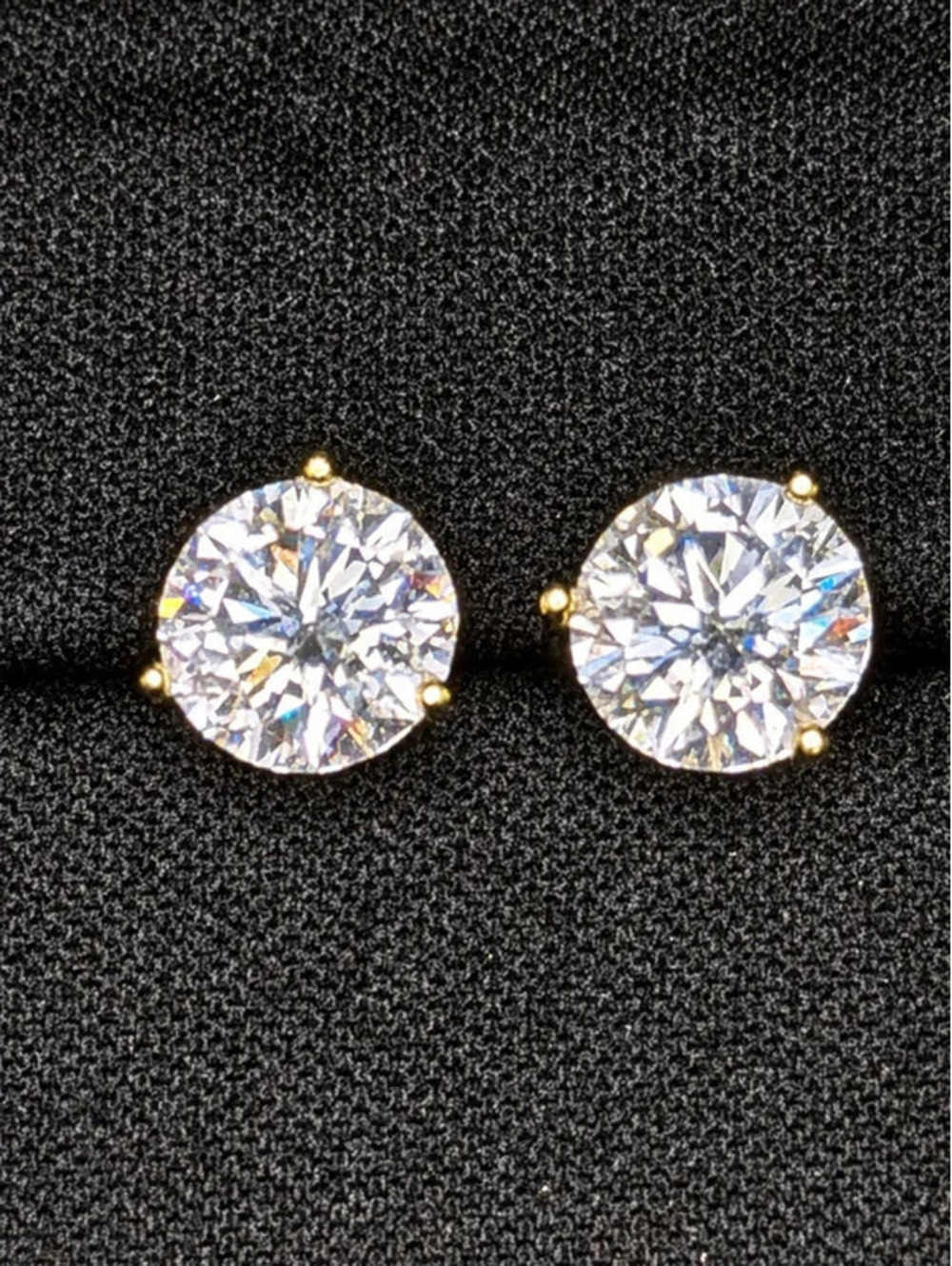 #805 MOOSEA 8mm Round Moissanite Stud Earrings Gold Tone GRA Report & Box